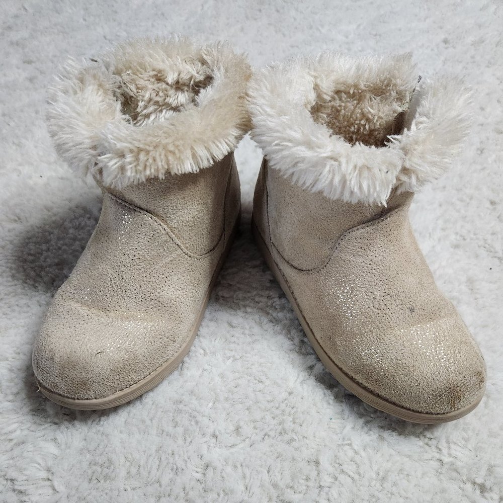 Girls boots